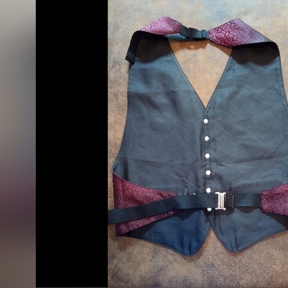 Philip Stuart One Size Men's Burgundy Silk Vest - Picture 3 of 3